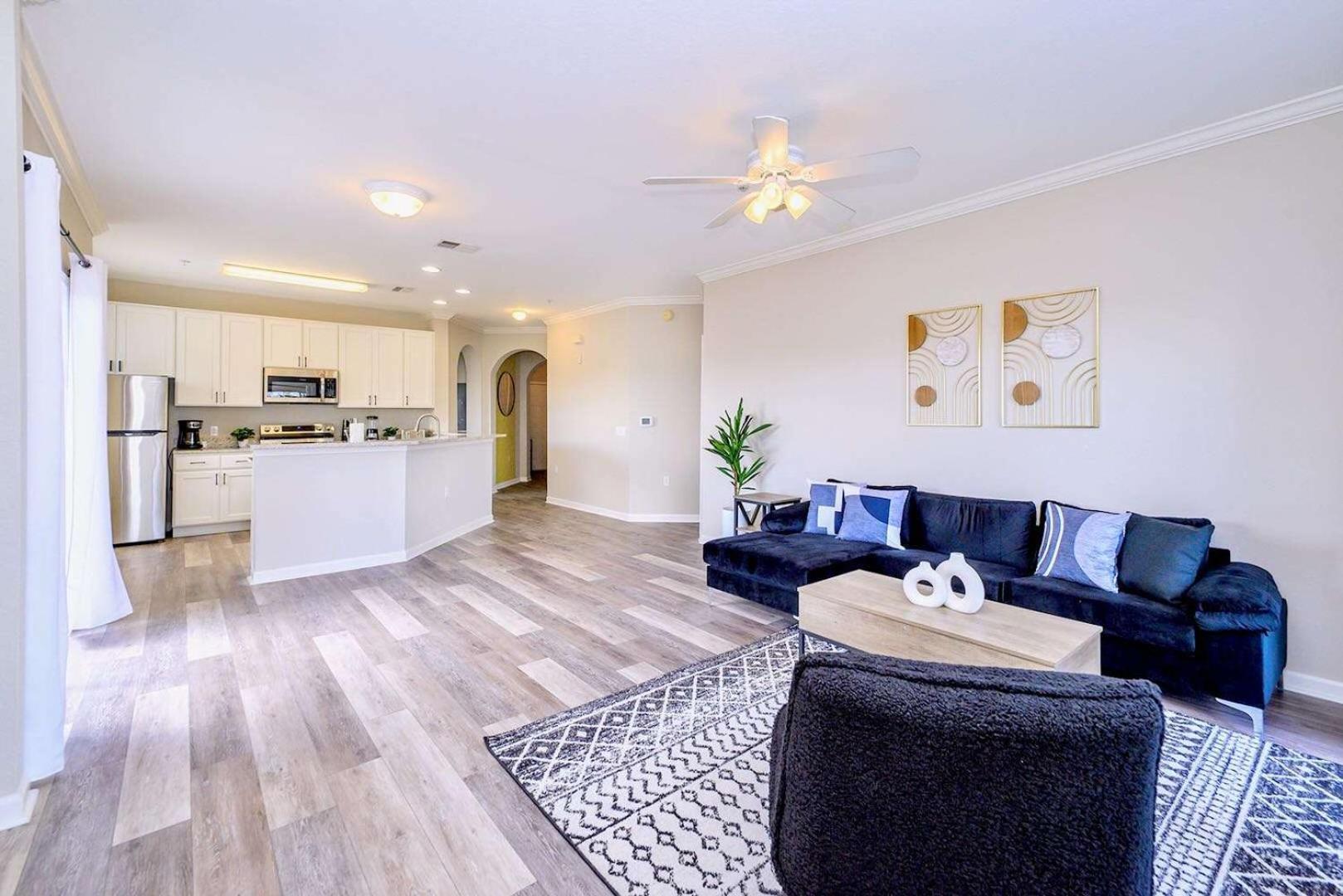 Cozy 2Br Condo - Private Balcony - Near Disney Орландо Экстерьер фото